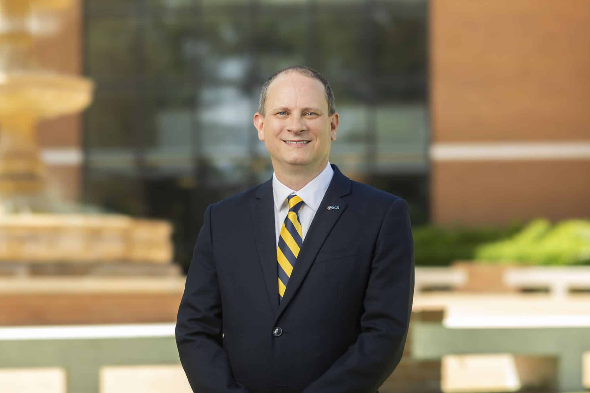 SAU names Dr. Gerald Plumlee dean of Rankin College of Business | News | Southern Arkansas University