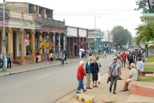 cuba-street-scene-by-stephen-ochs